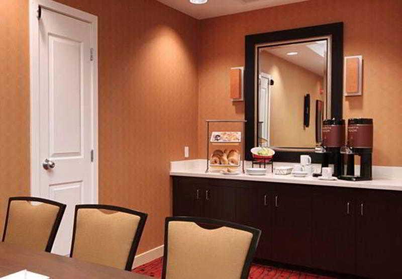 By Marriott Edison/raritan Center