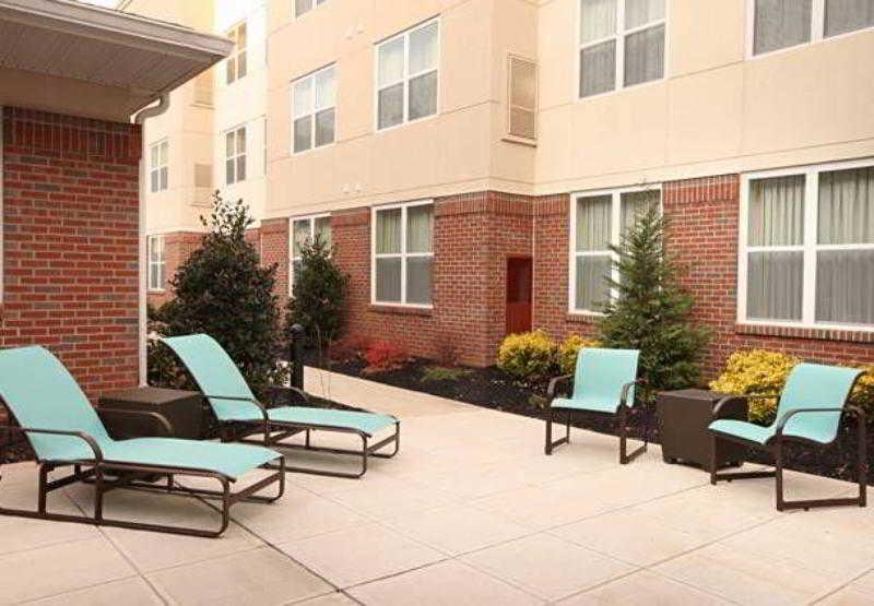 By Marriott Edison/raritan Center Hotel 3*